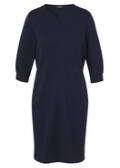 Feminines Sweatkleid mit 3/4-Ärmeln /