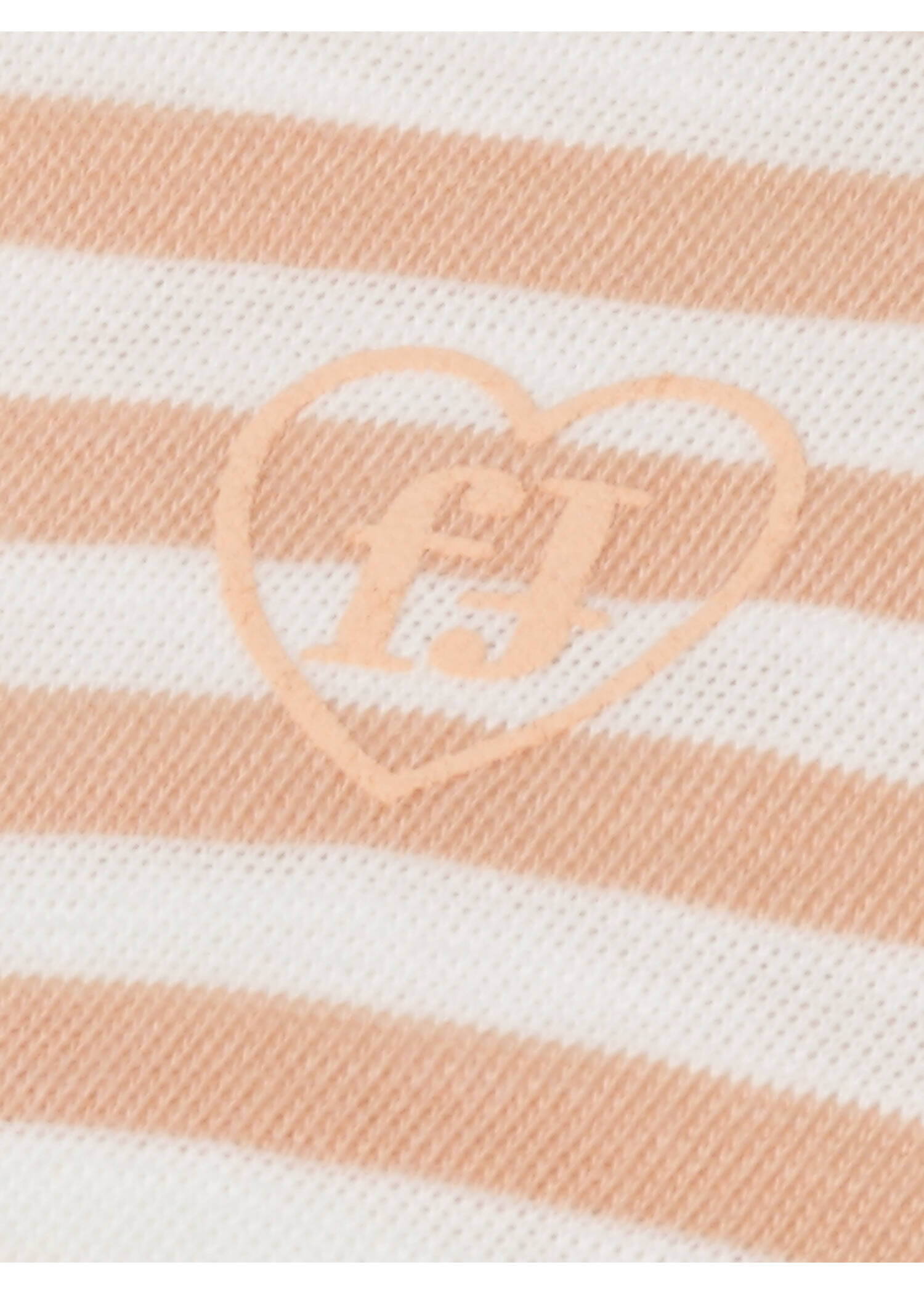 Zeitloses Shirt mit Stickerei /