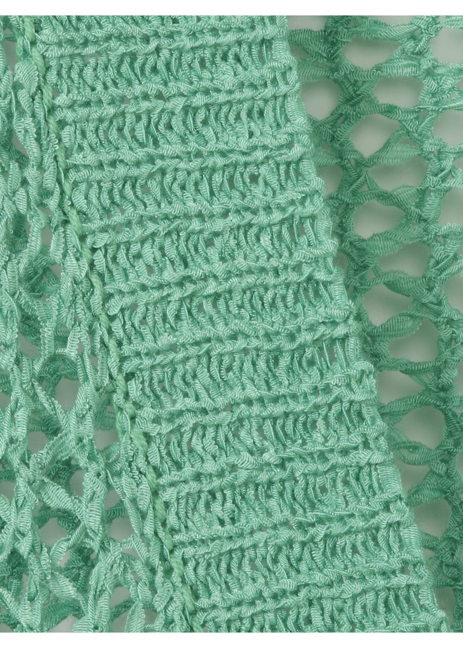 Luftige Strickjacke in Trendfarben /