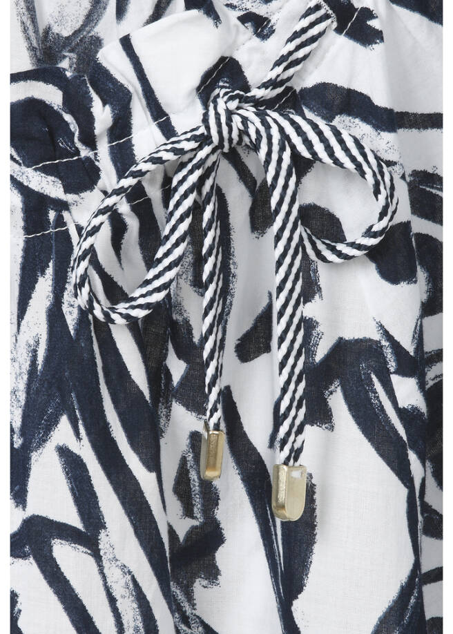 Luftige Halbarmbluse White / Navy / 