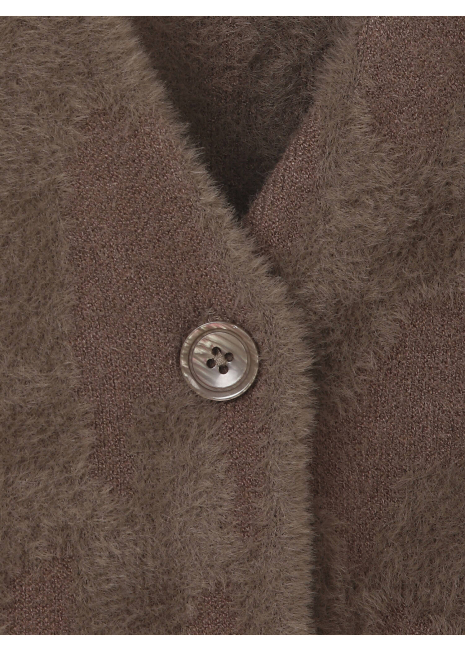 Moderne Strickjacke in Nougat mit Plüschmuster /