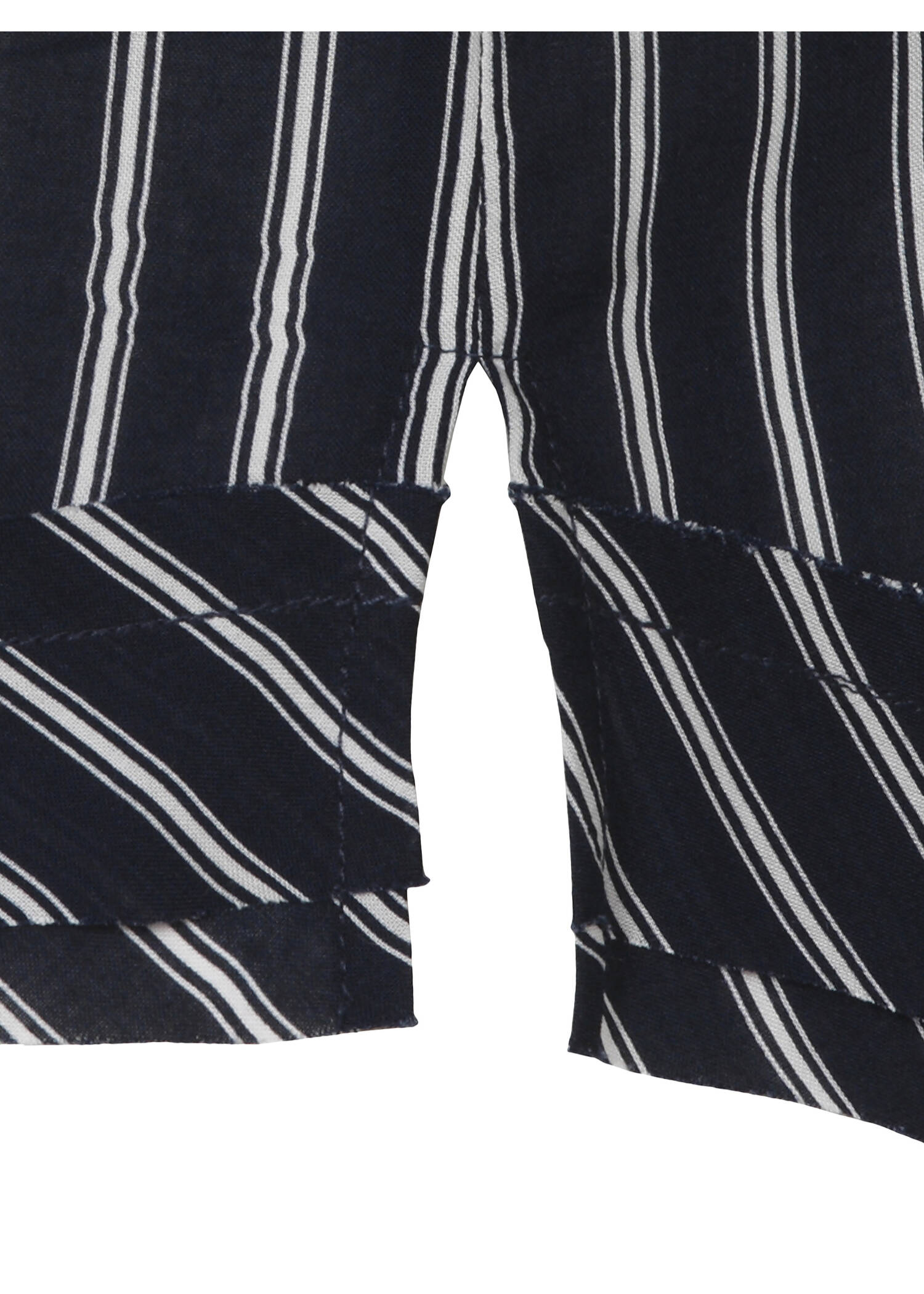 Zarte 3/4-Arm Viskose Schlupfbluse mit Längsstreifen / 